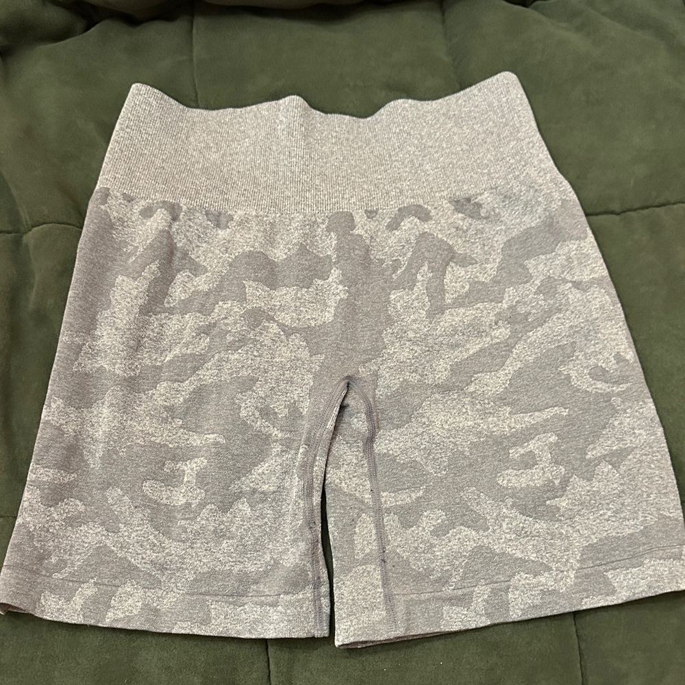 NVGTN shorts